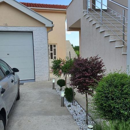 Apartman Tolosi 2 Apartment Podgorica Luaran gambar